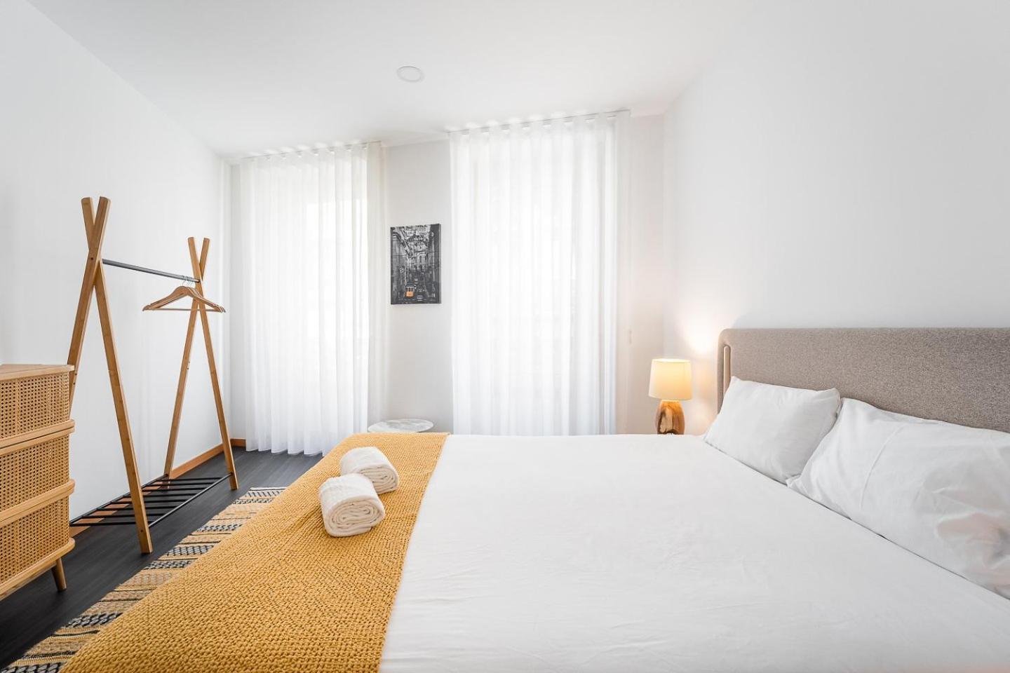Готель Guestready - Bright Duplex In Downtown Порту Екстер'єр фото