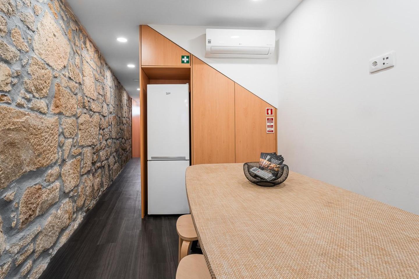 Готель Guestready - Bright Duplex In Downtown Порту Екстер'єр фото